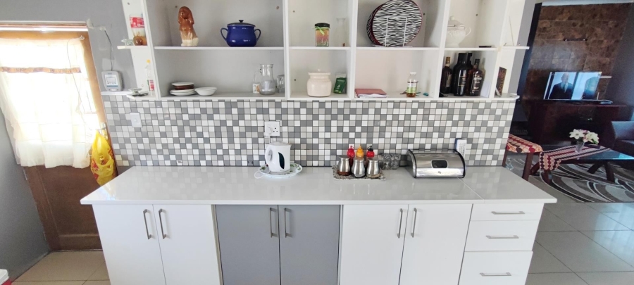 5 Bedroom Property for Sale in Franskraal Western Cape